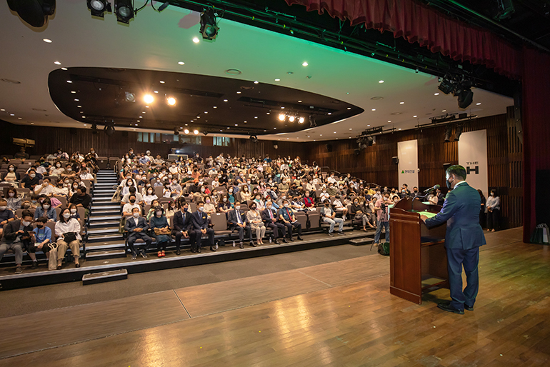 디에이치 어린이 미술대회 시상식 디에이치 어린이 미술대회 시상식